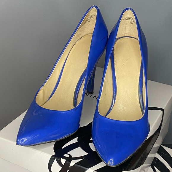 Nine West 3.5” “Gwendle” cobalt blue heels - size 6 - Picture 4 of 4